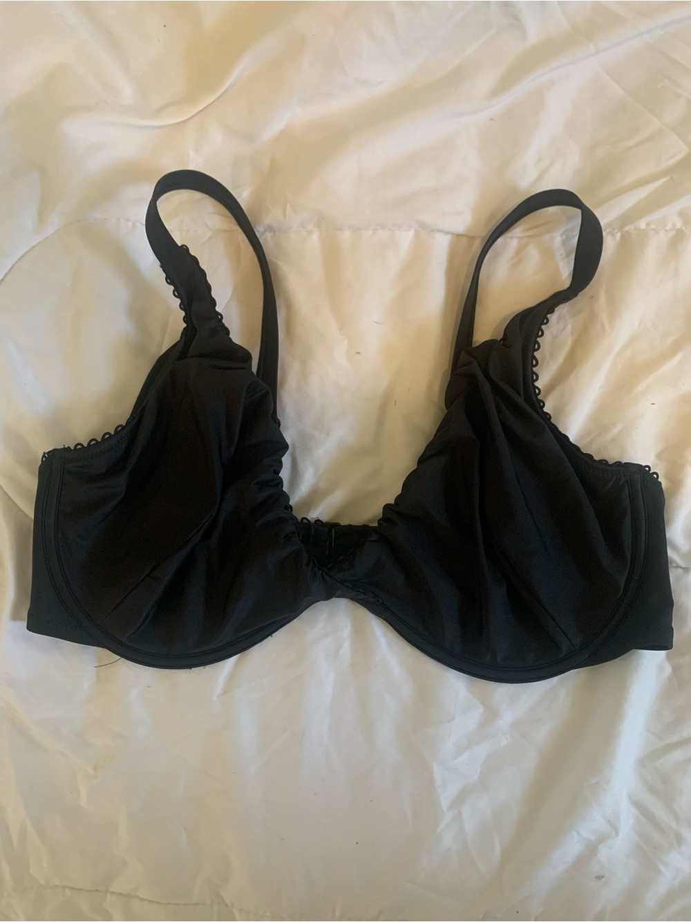 Scalloped Trim Black Underwire Swim Top